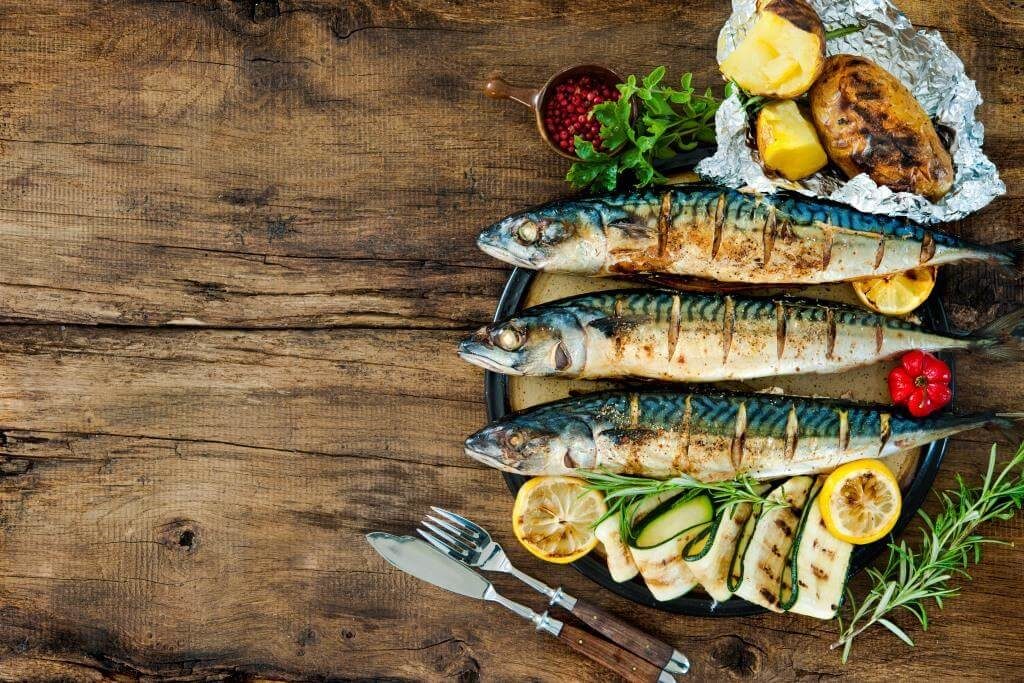 Сколько печь скумбрию в духовке