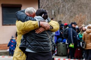 Скільки українців виїхало за кордон під час війни: свіжа статистика 2026