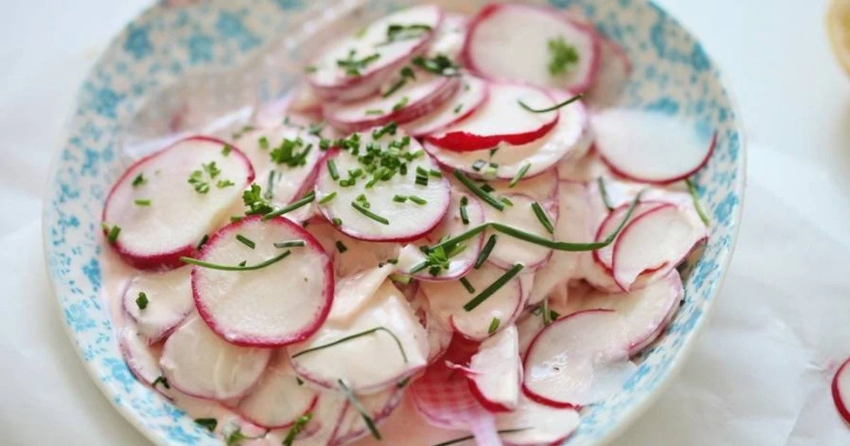 Салат из редьки и яиц Салат из редьки и яиц