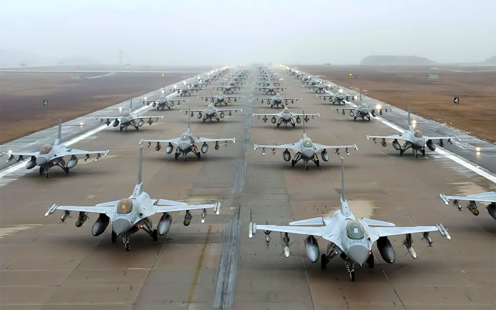 F-16 характеристики alt
