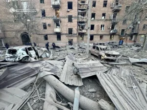 Масований дроновий удар по Одесі: зруйновані будинки, 11 постраждалих