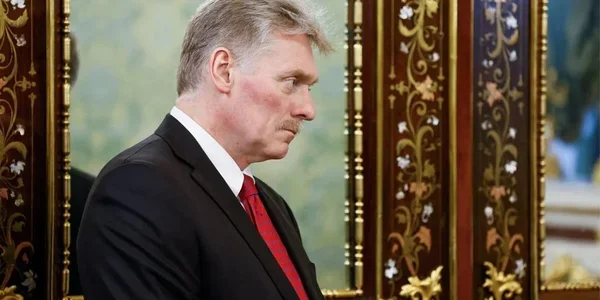Дмитро Пєсков закликає Зеленського вивести ЗСУ з Донбасу