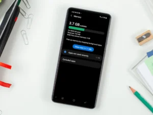 Екран монітора RAM на Android: 4,5 ГБ використано, 3,7 ГБ вільно, кнопка Clean up now.