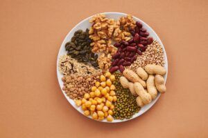 Список продуктів, багатих на білок: повний гід для початківців і просунутих