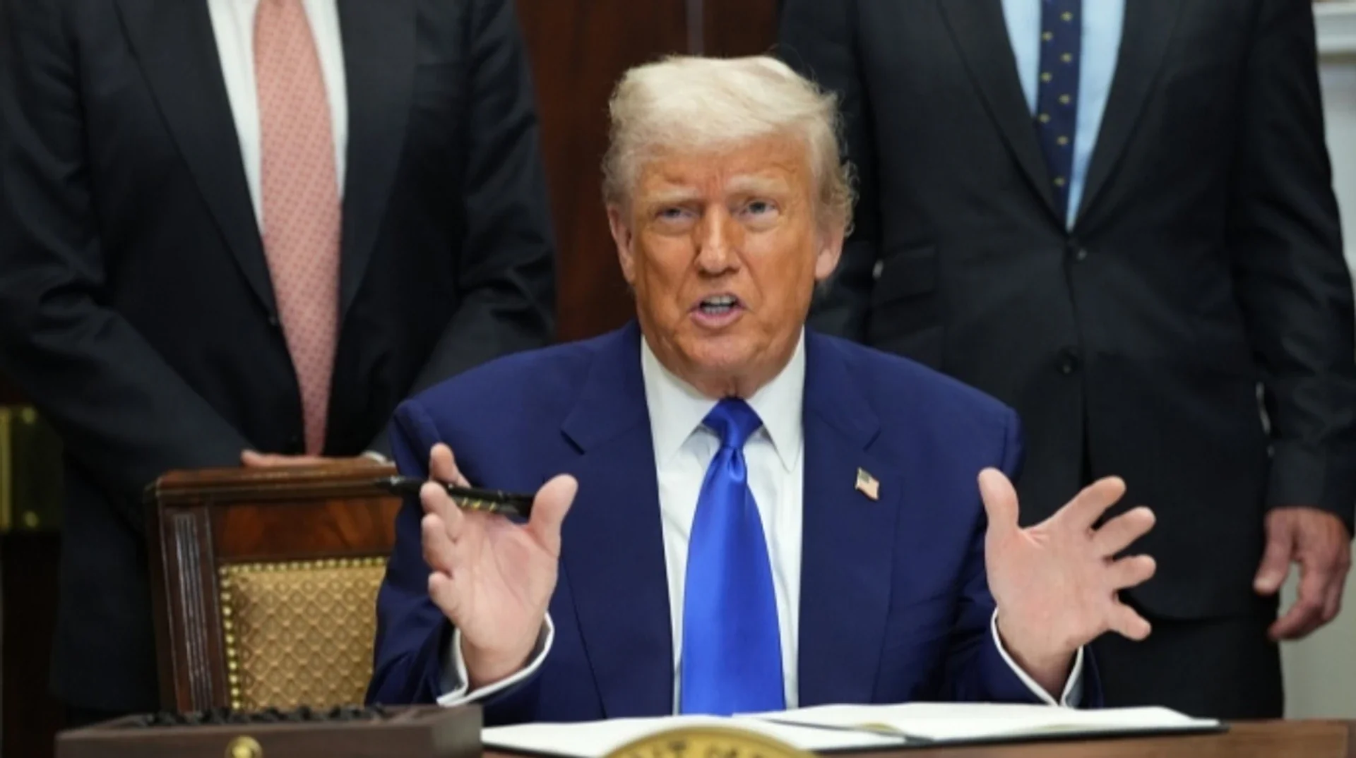 Дональд Трамп заявляє про масований удар по Тегерану та ліквідацію іранських лідерів