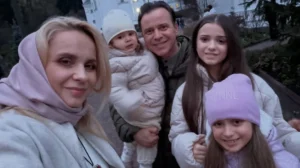 Донька Кличка в Києві з бабусею: секрети життя Каї-Євдокії