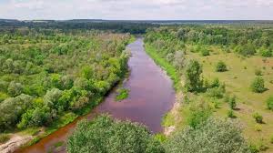 Рівнинні річки України: особливості та значення