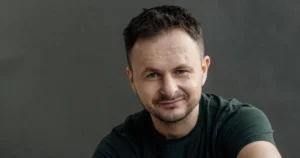 Роман Ясіновський: де зараз актор Артема з «Спіймати Кайдаша»