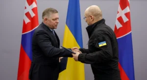 Зеленський і Фіцо домовилися про візити та співпрацю