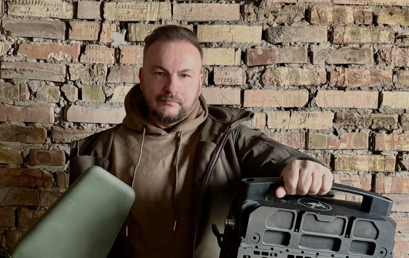«Флеш» Бескрестнов демонстрирует средства радиоэлектронной борьбы на фронте