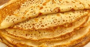 Млинці на кип’ятку і молоці: ніжні, еластичні, ажурні