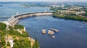 Найдовша річка України — Дніпро, артерія нації