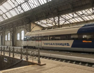 Розклад поїздів Київ – Львів: актуальний графік та практичний гід на 2026 рік