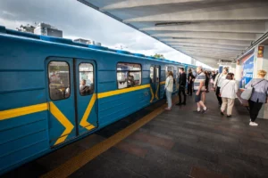 Розклад руху транспорту Київ: актуальний гід 2026