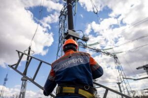 Україна готується до можливих відключень світла влітку
