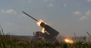 Майже половина регіонів РФ у зоні досяжності українських ракет