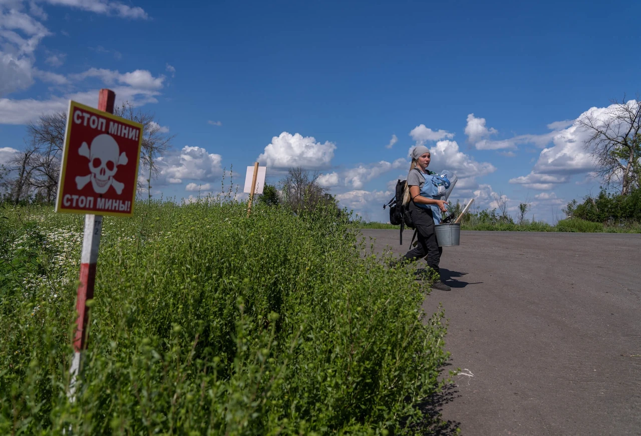 s-dnem-zemleustroitelya-professiya-kotoraya-uporyadochivaet-zemlyu-ukrainy-3343