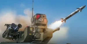 Зенітно-ракетний комплекс «Риф» запускає ракету РК-10